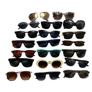 Lot Of 20 Mixed Brand Sunglasses Lot Unisex OS Multicolored Wholesale Bundle